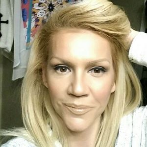 Meet your Posher, Tina